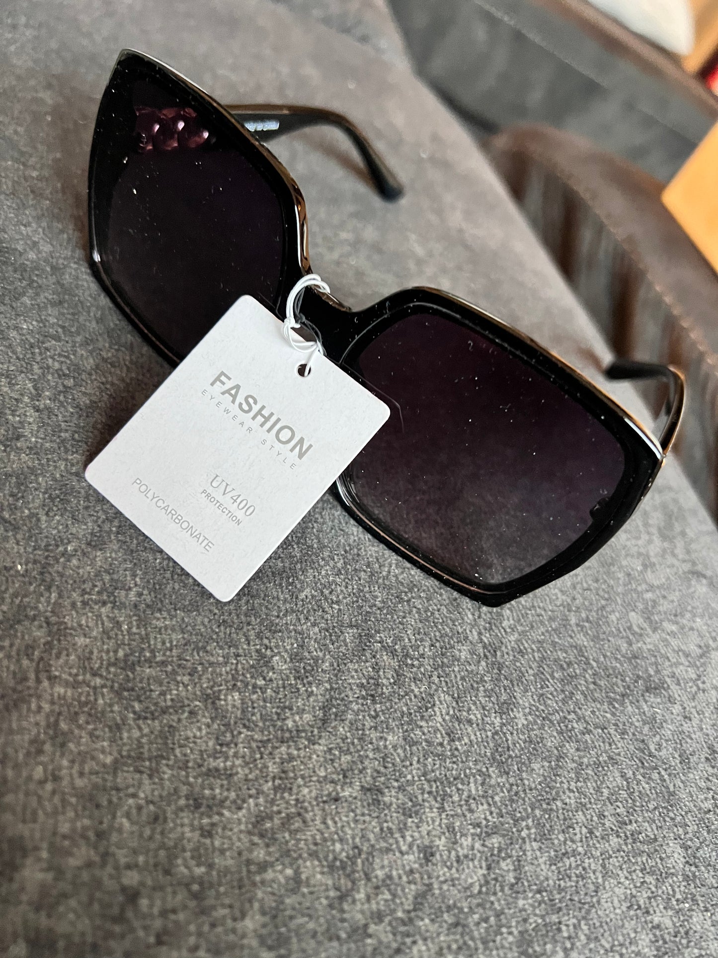 Sunglasses square black