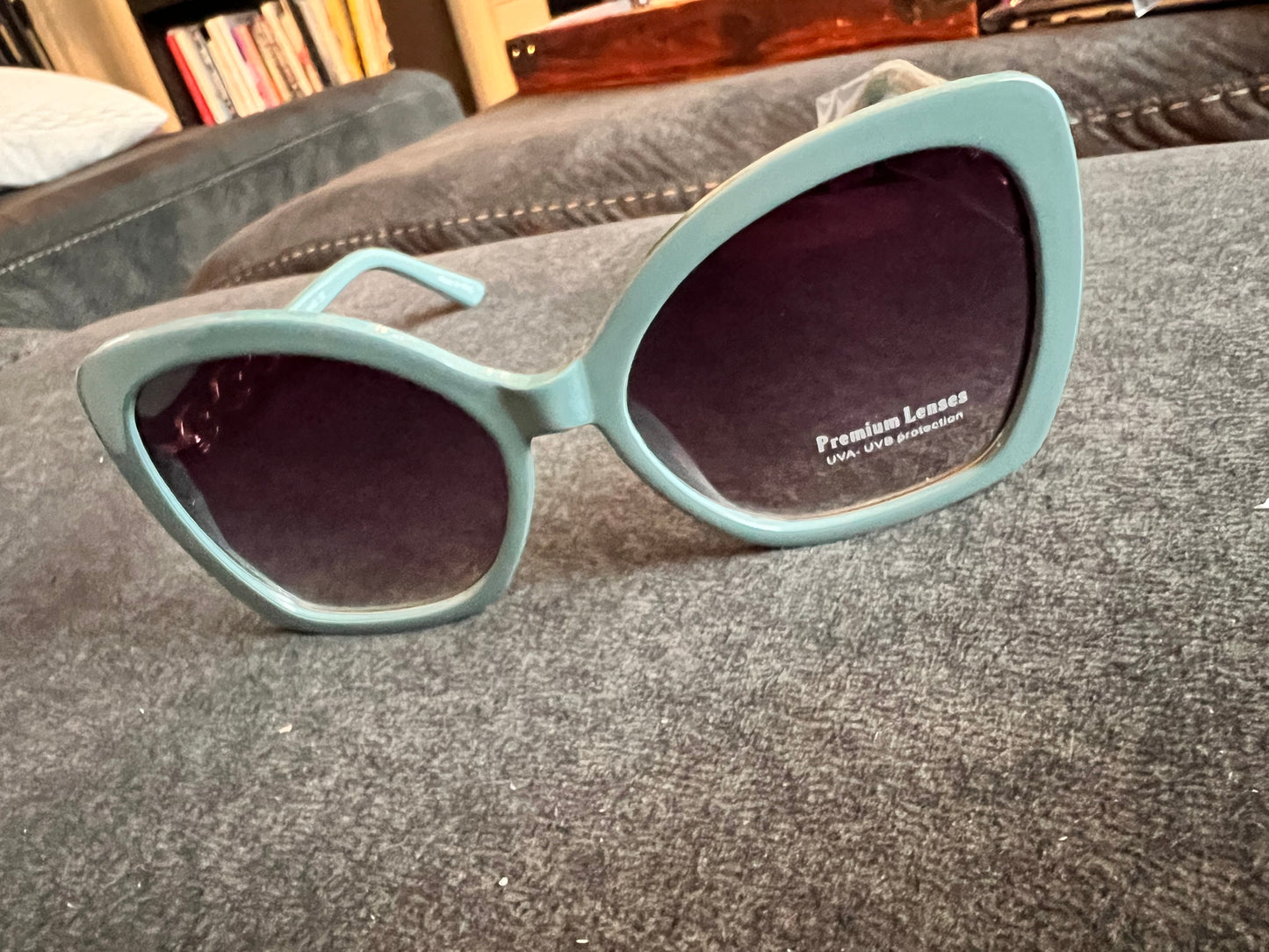 Sunglasses statement blue